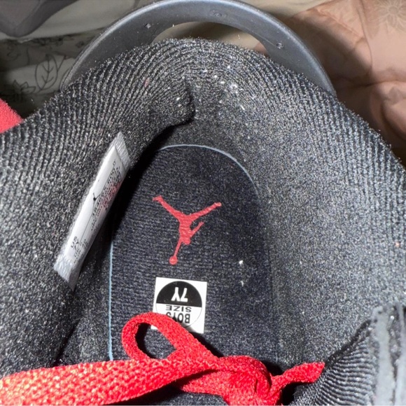 Jordan 6 Grade school - Picture 5 of 7